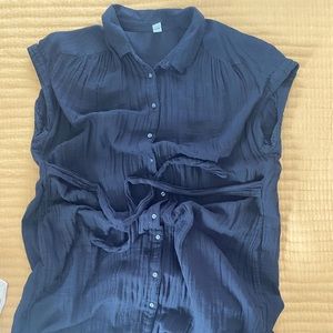 Maternity Cap Sleeve Crinkle Midi Dress - Black